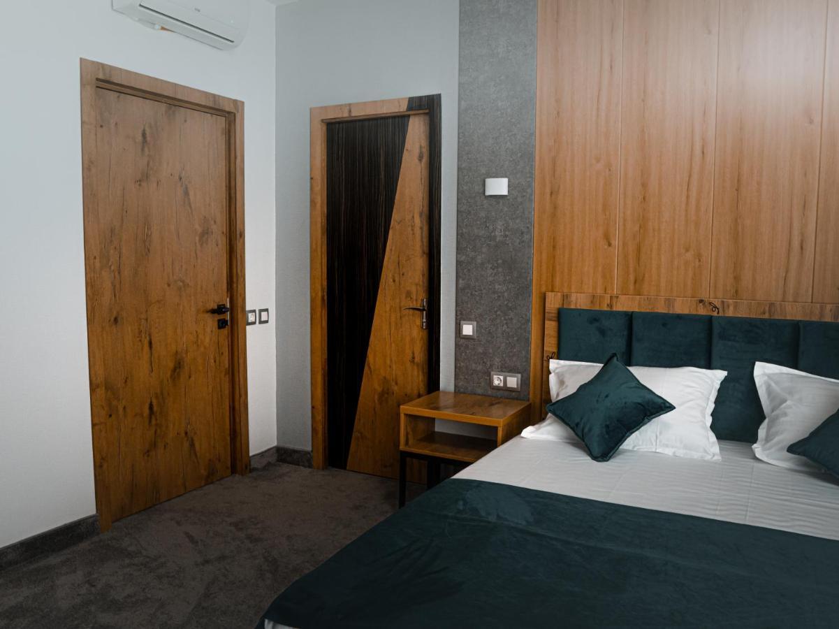 טשקנט Demure Hotel מראה חיצוני תמונה